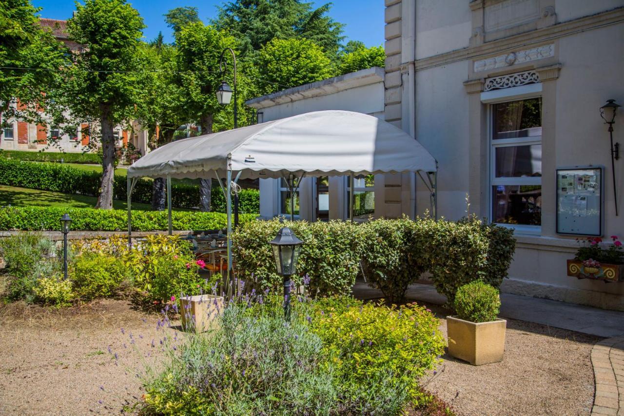 Hotel Des Thermes Bourbon-lʼArchambault المظهر الخارجي الصورة