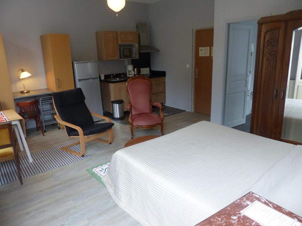 Hotel Des Thermes Bourbon-lʼArchambault المظهر الخارجي الصورة