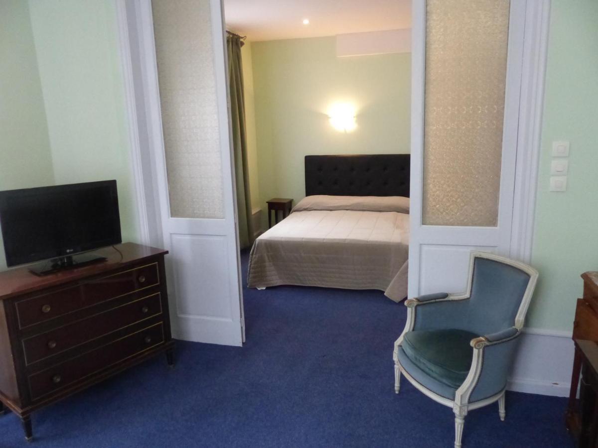 Hotel Des Thermes Bourbon-lʼArchambault المظهر الخارجي الصورة