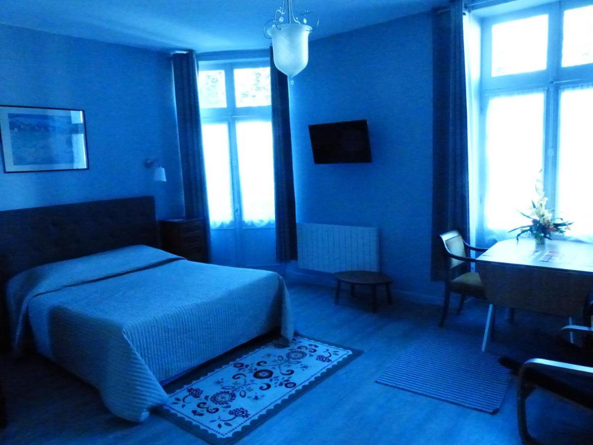 Hotel Des Thermes Bourbon-lʼArchambault المظهر الخارجي الصورة